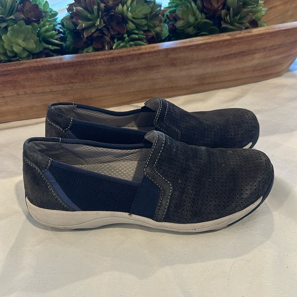 Dansko Halle Slip On Navy Sneaker shoes women’s size EU 38 - Picture 1 of 7